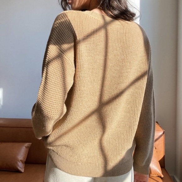 Aritzia Wilfred Free Isabelli Sweater in Camel size 2XS 100% merino wool - Picture 15 of 15